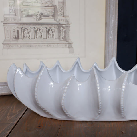 New White Scalloped Ceramic Decorative Spiky Fruit Bowl